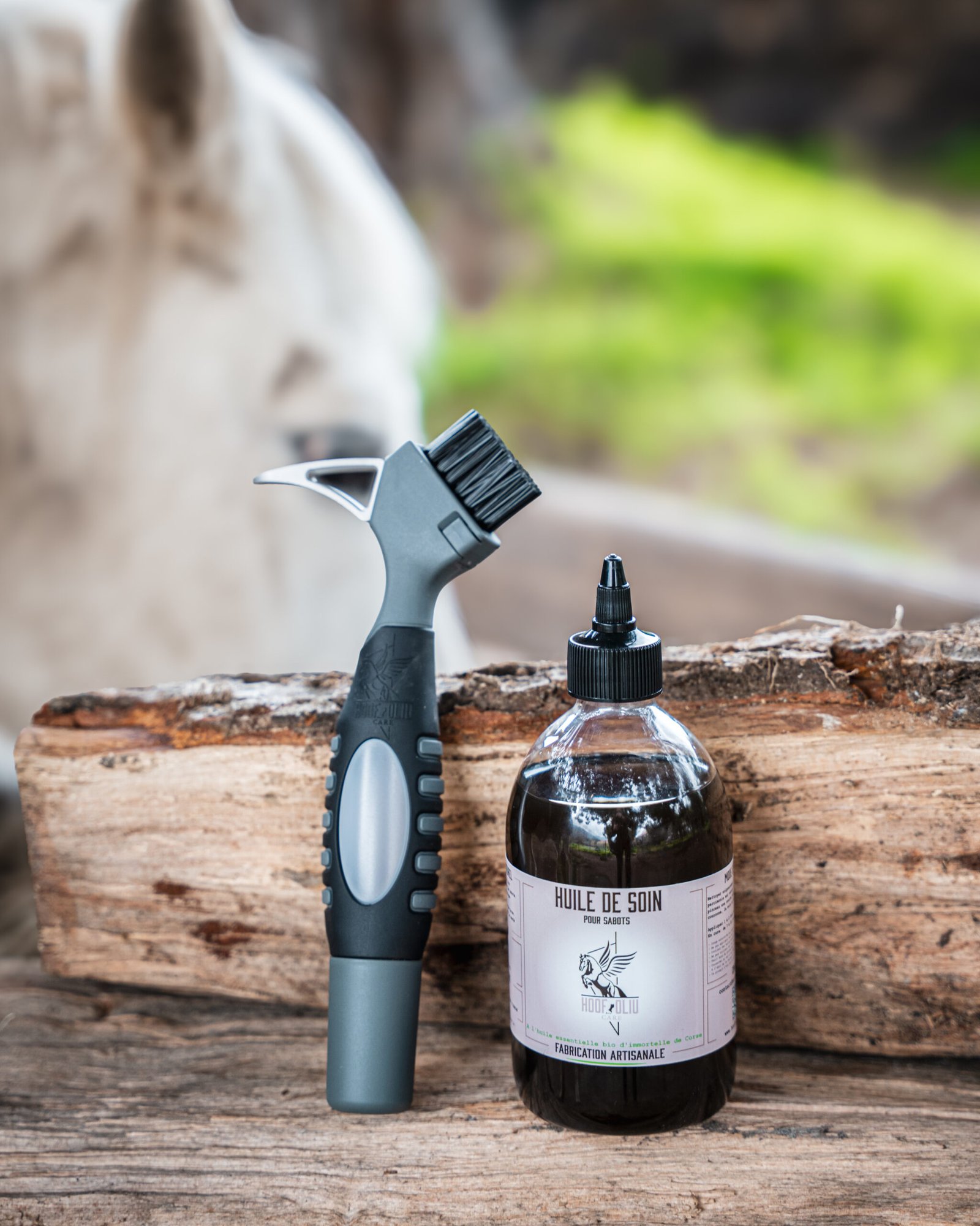 dispositif de soin breveté 3 en 1 pour sabot des chevaux
